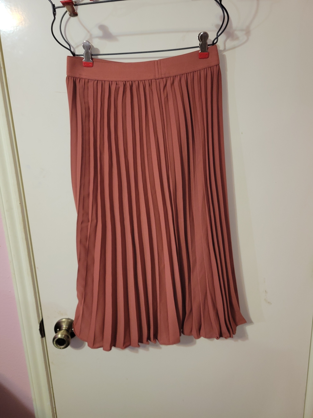 Pleated Midi Skirt in Dusty Rose